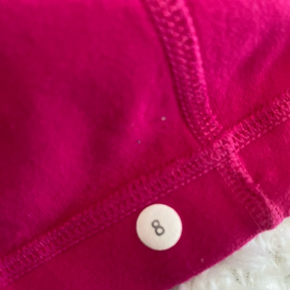 đź’—LULULEMONđź’—Bright pink top. Size 8 dot. Mesh on the front of shirt. - Picture 4 of 7
